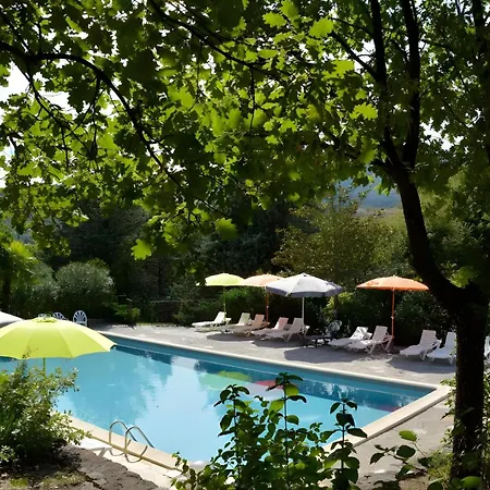 Confort 1 Piscine Partagée Chalet *